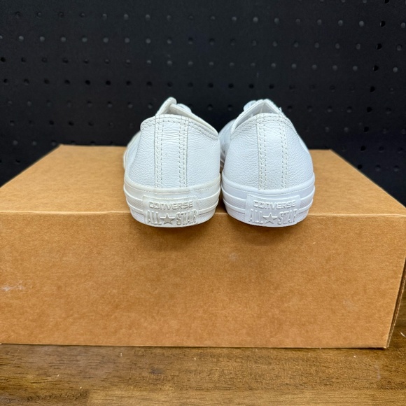 Used W/O Box! Womens Converse Chuck Taylor All Star Ox Leather White Size 6 - Picture 4 of 6